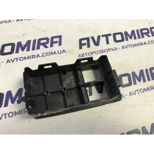 Рамка блоку склопідйомника Opel Insignia 2008-2017 13222226